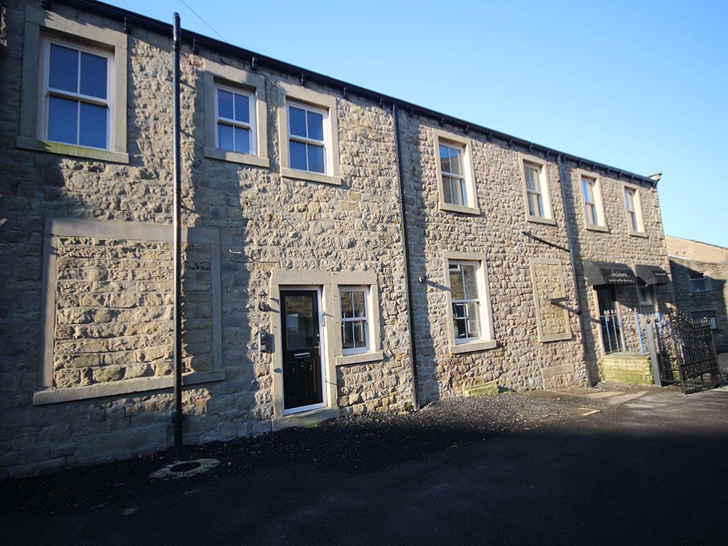 2 bedroom apartment To Let in Barnoldswick - Main Image
